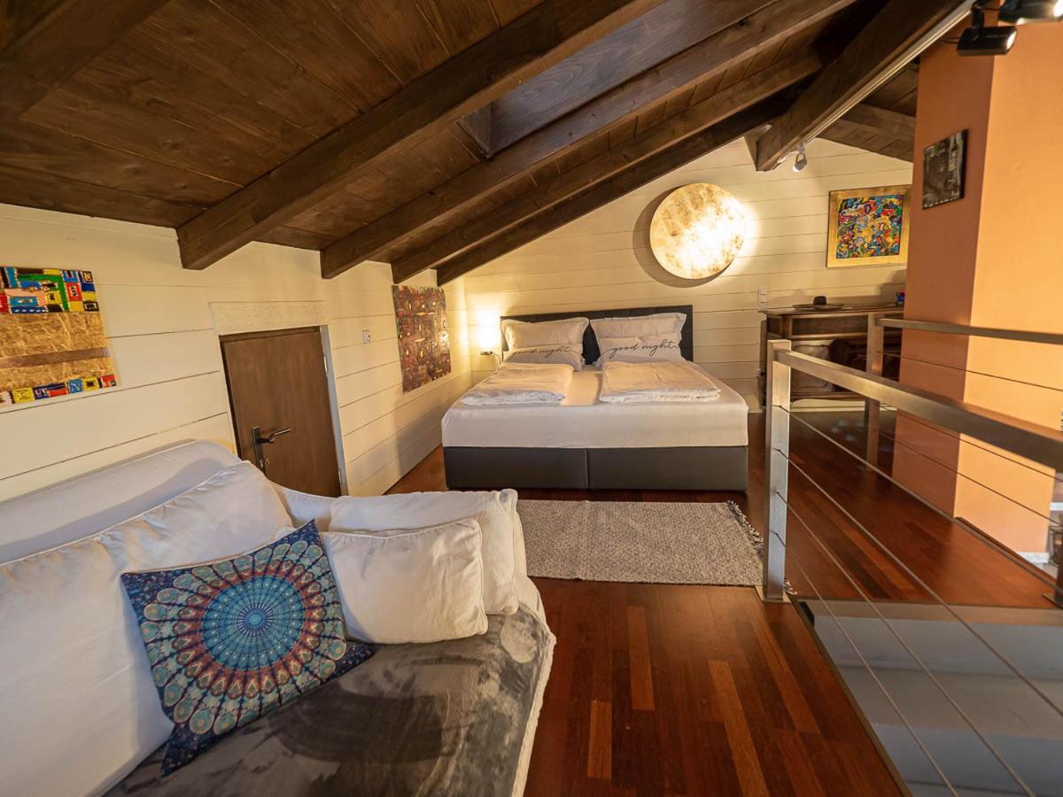 Ferienwohnung Kunst im Loft Seeon-Seebruck Exterior foto